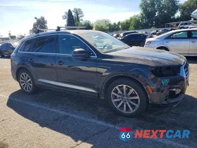 Czwarte zdjęcie samochodu z boku: 2019 AUDI Q7 PREMIUM PLUS VIN:WA1LAAF71KD047189 - miniatura