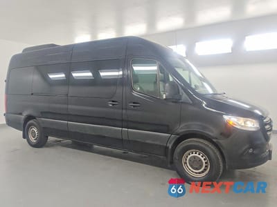 Czwarte zdjęcie samochodu z boku: 2019 MERCEDES-BENZ SPRINTER 2500 VIN:WDZPF1CD4KP124204 - miniatura