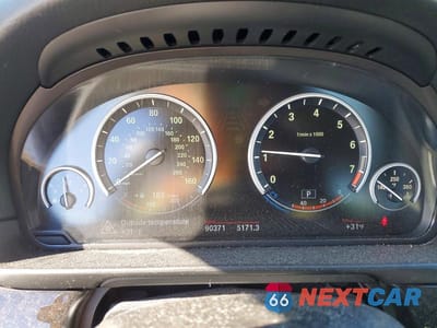 Zdjęcie 9 z 12 samochodu: 2013 BMW 535 XI VIN:WBAFU7C56DDU70625 - miniatura