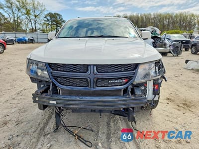 Piąte zdjęcie samochodu w środku: 2020 DODGE JOURNEY CROSSROAD VIN:3C4PDCGB7LT269972 - miniatura
