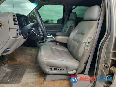 Zdjęcie 7 z 13 samochodu: 1998 CHEVROLET SUBURBAN K1500 VIN:3GNFK16R9WG142830 - miniatura
