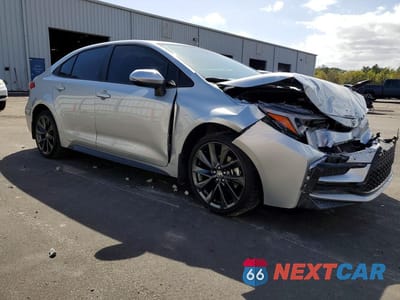 Czwarte zdjęcie samochodu z boku: 2026 TOYOTA COROLLA SE VIN:5YFS4MCE0TP259299 - miniatura