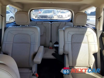 Zdjęcie 10 z 13 samochodu: 2023 LINCOLN AVIATOR RESERVE VIN:5LM5J7XC3PGL02050 - miniatura