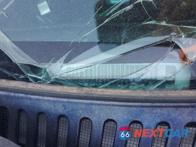 Zdjęcie 13 z 13 samochodu: 2001 GMC YUKON XL C1500 VIN:1GKEC16T21J159607 - miniatura