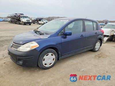 2007 NISSAN VERSA 1.8 S 3N1BC13E77L375266 - główne zdjęcie licytacji z USA - miniatura