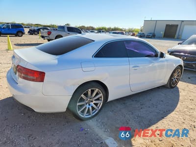 Trzecie zdjęcie samochodu z tyłu: 2011 AUDI A5 PREMIUM PLUS VIN:WAURFAFR0BA086017 - miniatura