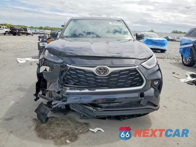 Piąte zdjęcie samochodu w środku: 2025 TOYOTA HIGHLANDER LE VIN:5TDKDRAH2SS554209 - miniatura