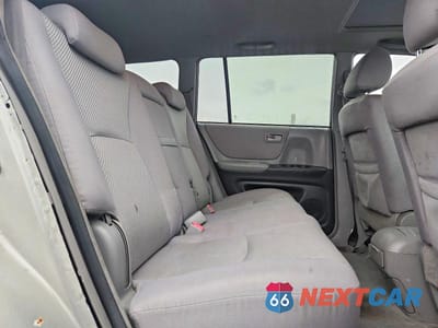 Zdjęcie 10 z 12 samochodu: 2004 TOYOTA HIGHLANDER BASE VIN:JTEEP21A340061784 - miniatura
