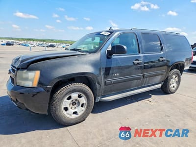 2010 CHEVROLET SUBURBAN K1500 LS 1GNUKHE3XAR243395 - główne zdjęcie licytacji z USA - miniatura