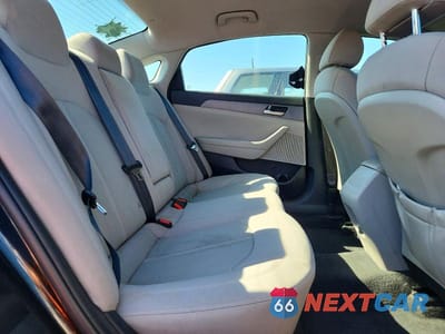 Zdjęcie 10 z 11 samochodu: 2018 HYUNDAI SONATA SE VIN:5NPE24AF8JH711976 - miniatura