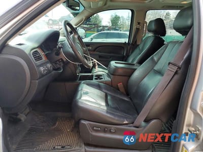 Zdjęcie 7 z 11 samochodu: 2014 GMC YUKON XL K1500 SLT VIN:1GKS2KE74ER193362 - miniatura