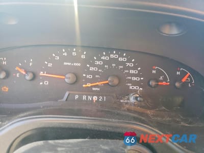 Zdjęcie 9 z 13 samochodu: 2005 FORD E150 DELIVERY VAN VIN:1FTRE14W65HB31083 - miniatura