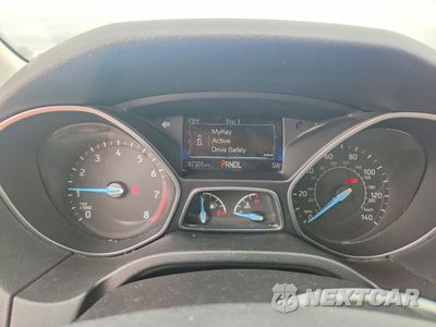 Zdjęcie 9 z 14 samochodu: 2016 FORD FOCUS SE VIN:1FADP3F26GL328643 - miniatura