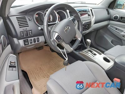 Zdjęcie 8 z 12 samochodu: 2012 TOYOTA TACOMA V6 VIN:5TFUU4EN6CX025210 - miniatura