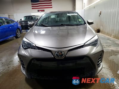 Piąte zdjęcie samochodu w środku: 2017 TOYOTA COROLLA SE VIN:2T1BURHE7HC904138 - miniatura