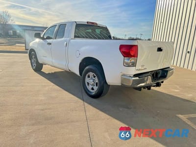 Trzecie zdjęcie samochodu z tyłu: 2008 TOYOTA TUNDRA GRADE VIN:5TFRU54138X012836 - miniatura