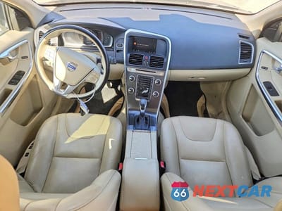 Zdjęcie 8 z 13 samochodu: 2015 VOLVO XC60 T6 PREMIER VIN:YV4902RK9F2665500 - miniatura