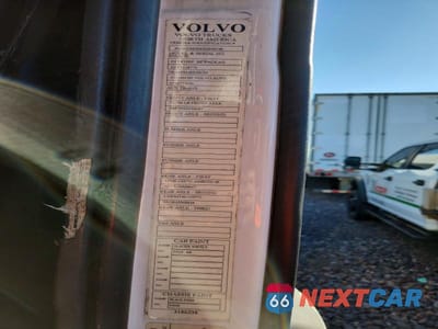 Zdjęcie 10 z 10 samochodu: 2016 VOLVO VNL SEMI TRUCK VIN:4V4NC9EH4GN958138 - miniatura