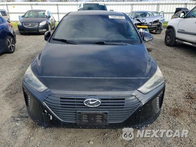 Piąte zdjęcie samochodu w środku: 2017 HYUNDAI IONIQ HYBRID SEL VIN:KMHC75LC2HU049650 - miniatura