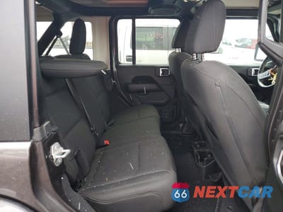 Zdjęcie 11 z 13 samochodu: 2019 JEEP WRANGLER UNLIMITED SAHARA VIN:1C4HJXEN0KW686859 - miniatura