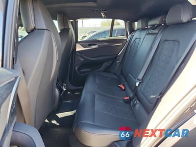 Zdjęcie 11 z 13 samochodu: 2023 BMW X4 M VIN:5YM23EC04P9P36350 - miniatura