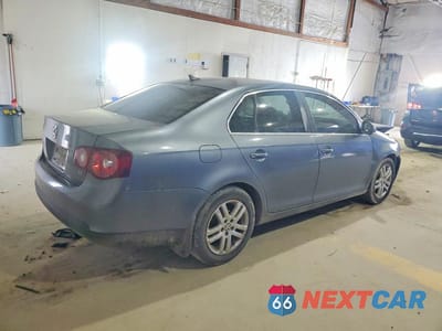 Trzecie zdjęcie samochodu z tyłu: 2008 VOLKSWAGEN JETTA SE VIN:3VWRM71K38M035562 - miniatura