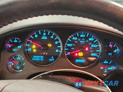 Zdjęcie 9 z 11 samochodu: 2010 CHEVROLET SILVERADO K1500 LTZ VIN:1GCSKTE3XAZ125625 - miniatura