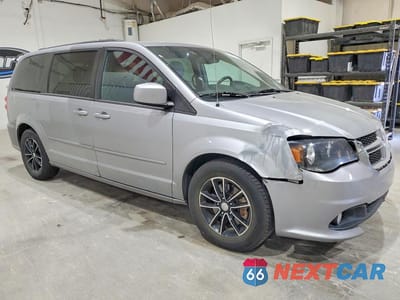 Czwarte zdjęcie samochodu z boku: 2017 DODGE GRAND CARAVAN GT VIN:2C4RDGEG2HR859599 - miniatura