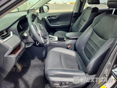 Zdjęcie 7 z 14 samochodu: 2023 TOYOTA RAV4 HYBRID LIMITED VIN:JTMD6RFV5PD109628 - miniatura