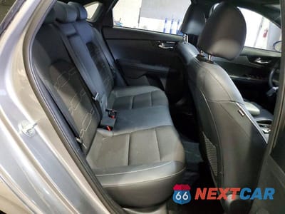 Zdjęcie 10 z 12 samochodu: 2022 KIA FORTE GT-LINE VIN:3KPF54AD3NE499301 - miniatura