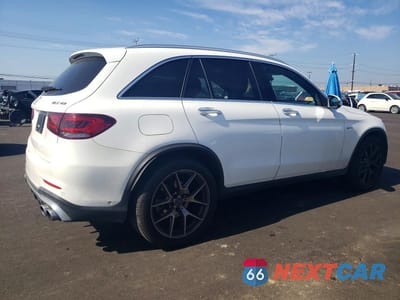 Trzecie zdjęcie samochodu z tyłu: 2022 MERCEDES-BENZ GLC 43 4MATIC AMG VIN:W1N0G6EBXNV395462 - miniatura