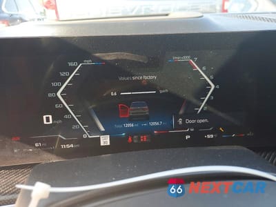 Zdjęcie 9 z 12 samochodu: 2025 BMW X7 M60I VIN:5UX33EM09S9Z58501 - miniatura