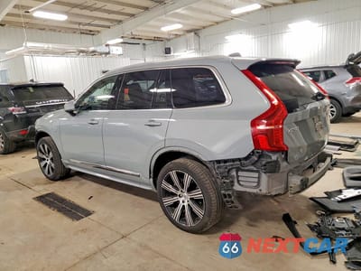 Drugie zdjęcie samochodu z przodu: 2024 VOLVO XC90 PLUS VIN:YV4H60LE4R1236888 - miniatura