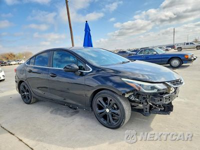 Czwarte zdjęcie samochodu z boku: 2018 CHEVROLET CRUZE PREMIER VIN:1G1BF5SM9J7176907 - miniatura