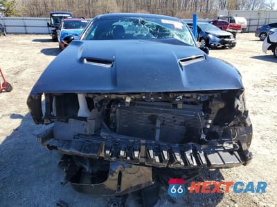 Piąte zdjęcie samochodu w środku: 2016 DODGE CHALLENGER SXT VIN:2C3CDZAG2GH289751 - miniatura