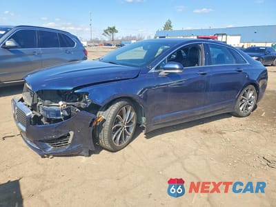 2017 LINCOLN MKZ RESERVE 3LN6L5FC2HR618475 - główne zdjęcie licytacji z USA - miniatura