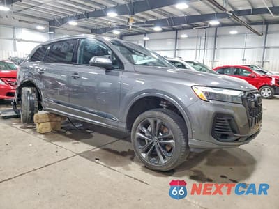 Czwarte zdjęcie samochodu z boku: 2025 AUDI Q7 PRESTIGE VIN:WA1VVBF77SD026785 - miniatura