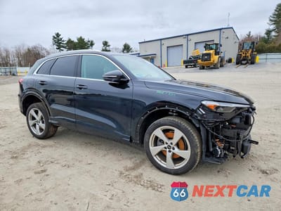 Czwarte zdjęcie samochodu z boku: 2025 AUDI Q5 PREMIUM PLUS VIN:WA12AAGU2S2096770 - miniatura