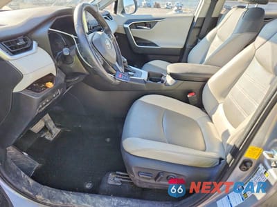 Zdjęcie 7 z 12 samochodu: 2019 TOYOTA RAV4 HYBRID LIMITED VIN:2T3DWRFV8KW044611 - miniatura