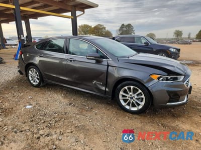 Czwarte zdjęcie samochodu z boku: 2019 FORD FUSION SEL VIN:3FA6P0MU1KR253971 - miniatura