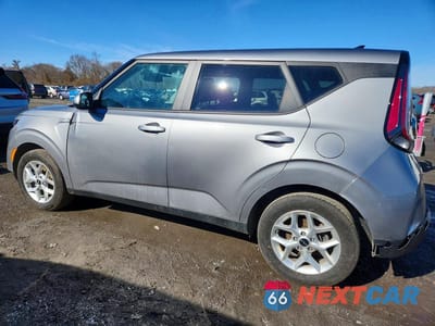 Drugie zdjęcie samochodu z przodu: 2024 KIA SOUL LX VIN:KNDJ23AU3R7240021 - miniatura