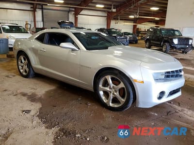 Czwarte zdjęcie samochodu z boku: 2010 CHEVROLET CAMARO LS VIN:2G1FA1EV7A9192891 - miniatura