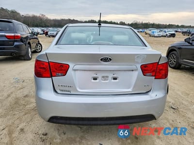 Zdjęcie 6 z 12 samochodu: 2012 KIA FORTE EX VIN:KNAFU4A2XC5474435 - miniatura