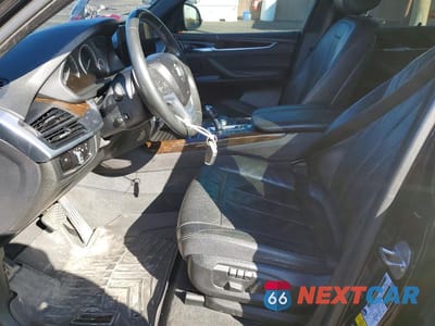 Zdjęcie 7 z 12 samochodu: 2017 BMW X5 XDRIVE35I VIN:5UXKR0C31H0V75237 - miniatura