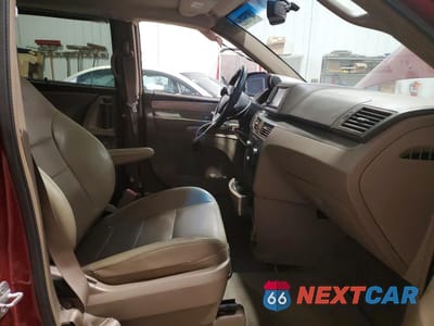 Zdjęcie 7 z 13 samochodu: 2011 VOLKSWAGEN ROUTAN SEL VIN:2V4RW5DGXBR691482 - miniatura