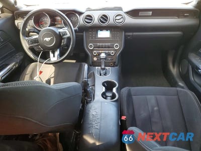 Zdjęcie 8 z 12 samochodu: 2019 FORD MUSTANG VIN:1FA6P8TH0K5175723 - miniatura