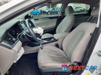 Zdjęcie 7 z 12 samochodu: 2018 HYUNDAI SONATA SEL VIN:5NPE34AF0JH633139 - miniatura