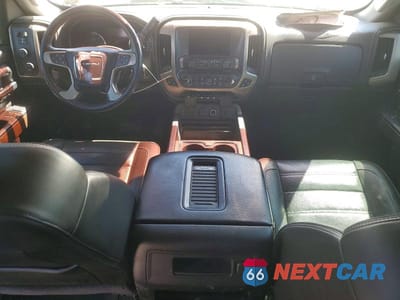 Zdjęcie 8 z 11 samochodu: 2017 GMC SIERRA K2500 DENALI VIN:1GT12UEGXHF101180 - miniatura