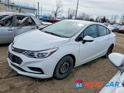 2018 CHEVROLET CRUZE LS 1G1BC5SM7J7172296 - główne zdjęcie licytacji z USA - miniatura