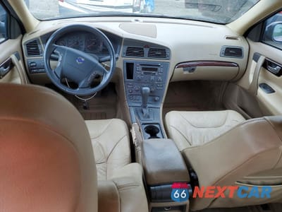 Zdjęcie 8 z 12 samochodu: 2002 VOLVO V70 2.4T VIN:YV1SW58D421177282 - miniatura